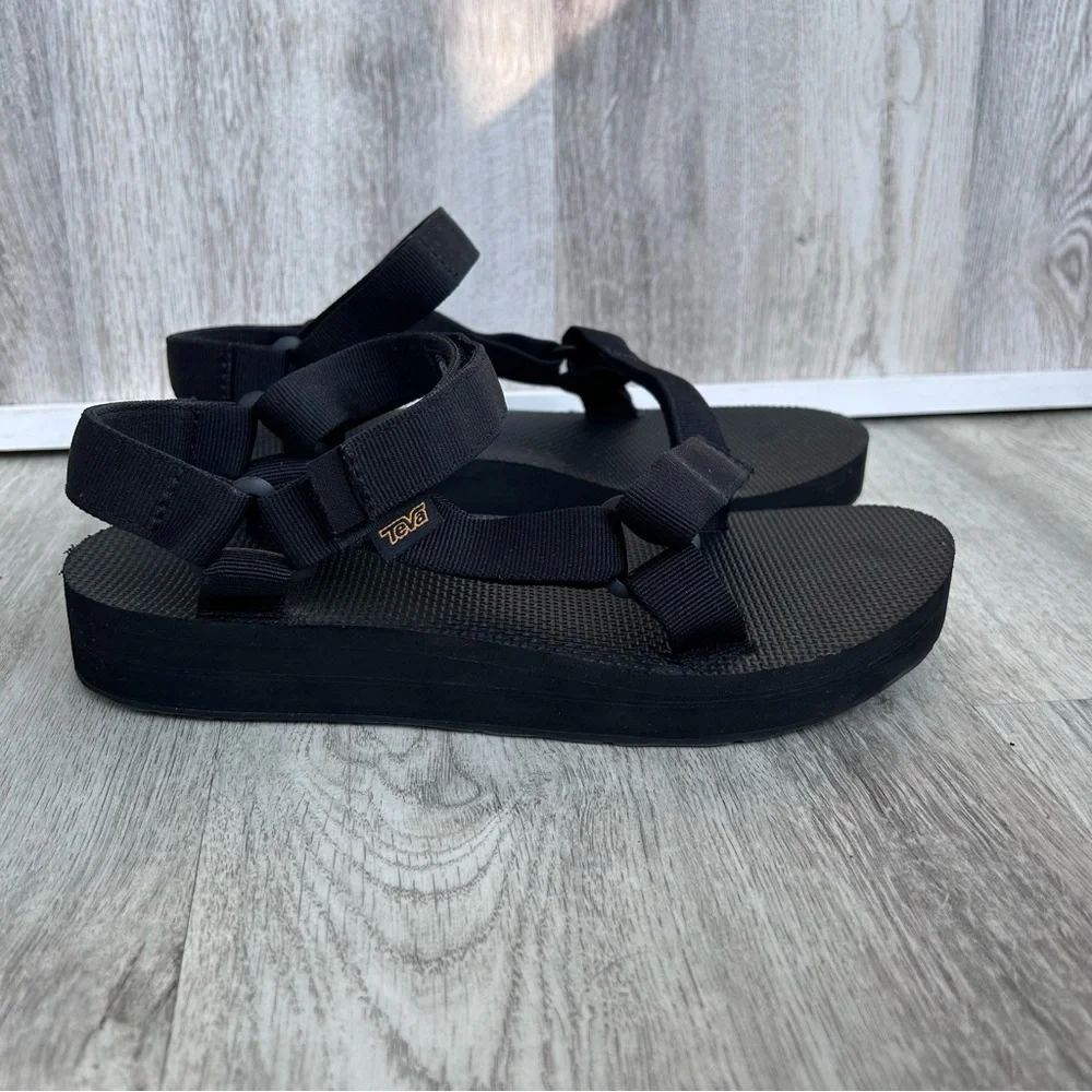 Teva Midform Universal Sandals Womens Size 10 Black Strappy Minimalist platform - Picture 2 of 10
